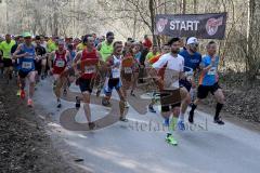 Zucheringer Waldlauf 2019 - Start - Von Stelzer Christopher Startnr.233 Sport IN Lauftreff - Sebastian Mahr SC Delphin Ingolstadt Startnr.500 - Foto: Meyer Jürgen