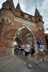 Halbmarathon Ingolstadt 2011 - Kreuztor Versorgungsstation