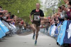 Halbmarathon in Ingolstadt 2013 - 2. Hagen Brosius - 1:09:12