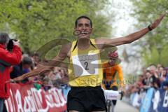 Halbmarathon in Ingolstadt 2013 - Said Azouzi - 1:05:14 (Neuer Streckenrekord)