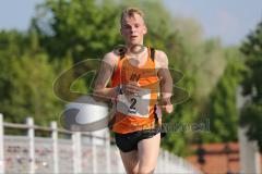 Halbmarathon Ingolstadt 2014 - (2) Hagen Brosius Zweiter am Donausteg