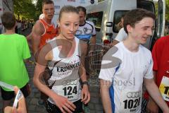 Halbmarathon Ingolstadt 2014 - Maria Paulig im Ziel