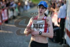 Halbmarathon Ingolstadt 2014 - Zweitplatzierte Christine Fiedler im Ziel