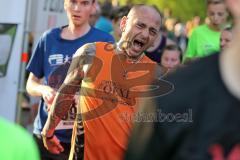 Halbmarathon Ingolstadt 2014 - Emotionen im Ziel, Erschöpfung