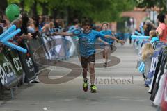 KidsRun und FitnessRun am Ingolstädter Halbmarathon 2014 - Klenzepark und Stadtmitte - Ziel nach 1000 Meter