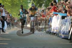 Halbmarathon Ingolstadt 2014 - Zieleinlauf Sieger Mitiku Soboka Tulu (8) aus Rosenheim