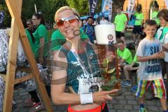 Halbmarathon Ingolstadt 2014 - Die Siegerin Tina Fischl aus Passau im Ziel