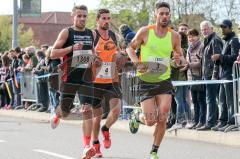 ODLO-Halbmarathon Ingolstadt 2017 - Läufer auf der Strecke - Markus Stöhr #1308 Positiv Fitness - Sebastian Mahr #3 Positiv Fitness - Tim Madalinski #4 - Foto: Marek Kowalski