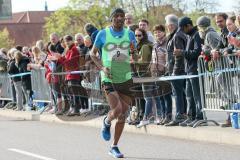 ODLO-Halbmarathon Ingolstadt 2017 - Läufer auf der Strecke - Foto: Marek Kowalski