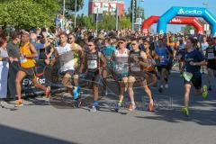 ODLO - Halbmarathon 2018 - Start vom Halbmarathon - Burka Kedir München #4 - Sebastian Mahr Positiv Fitness #5 - Markus Stöhr Positiv Fitness #908 - Julian Sterner MTV 1881 Ingolstadt - #782 - Foto: Jürgen Meyer