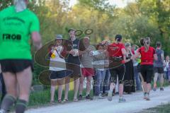 ODLO - Halbmarathon 2018 - Läufer auf der Strecke am Damm - Fans - Foto: Jürgen Meyer