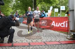 ODLO - Halbmarathon Ingolstadt 2019 - 1. Siegerin Frauen Kristin Liepold #11SC Delphin Ingolstadt Zeit: 1:20:11 - Foto: Jürgen Meyer