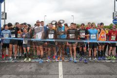 ODLO - Halbmarathon Ingolstadt 2019 - Die Topläufer am Start - Kristin Liepold #11 - #3 Sebastian Mahr - #1 Markus Stöhr - #4 Burka Kedir - #2 Mathias Ewender - Foto: Jürgen Meyer