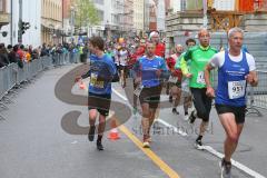 ODLO - Halbmarathon Ingolstadt 2019 - Läufer auf der Strecke - Donaustrasse - Foto: Jürgen Meyer