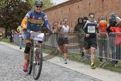 ODLO - Halbmarathon Ingolstadt 2019 - 3. Siegerin Eva Schien Regensburg - Foto: Jürgen Meyer