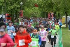 ODLO - Halbmarathon Ingolstadt 2019 - Läufer auf der Strecke - Foto: Jürgen Meyer