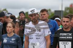 ODLO - Halbmarathon Ingolstadt 2019 - Kristin Liepold #11 links - #3 Sebestian Mahr - Markus Stöhr rechts - Foto: Jürgen Meyer