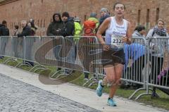 ODLO - Halbmarathon Ingolstadt 2019 - 3. Siegerin Eva Schien Regensburg - Foto: Jürgen Meyer