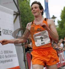 Halbmarathon Ingolstadt 2011 - Heiko Middelhof mit 1:10 im Ziel