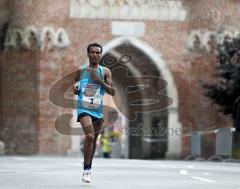 Halbmarathon Ingolstadt 2011 - der spätere Dritte - Gemechu Arasa