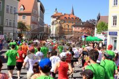 Halbmarathon 2012 Ingolstadt Foto: Jürgen Meyer
Blick auf die Innenstadt beim Start vom Halbmarathon 2012 Ingolstadt