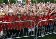 Halbmarathon Ingolstadt 2009 - KidsRun 2009 - Wer schreit am Lautesten