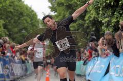 Halbmarathon Ingolstadt 2011 - Flug ins Ziel