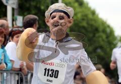 Halbmarathon Ingolstadt 2011 - Popeye Klaus im Ziel