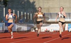 Leichtathltetik Meet IN 2010 - Mitte Jennifer Weiherer vom MTV Ingolstadt 100 M