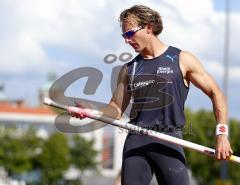 Leichathltikmeeting Ingolstadt - Stabhochsprung - Tim Lobinger vor dem Sprung