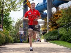 2. Ingolstädter Swim & Run am Wonnemar - Sieger der Männer Julian Sterner vom SV Marienstein