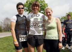 2. Ingolstädter Swim & Run am Wonnemar - Die Siegerinnen von links 3. Tanja Schweiger, 1. Birgit Nixdorf, 2. Stefanie Menter