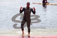 Triathlon Ingolstadt 2013 am Baggersee - Die letzten kommen aus dem Wasser, olympische Distanz