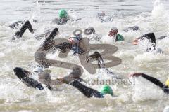 Triathlon Ingolstadt 2013 am Baggersee - Start Olympische Distanz