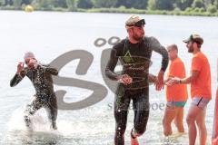 Triathlon Ingolstadt 2015 - Baggersee - Olympische Distanz, Ausstieg aus dem Wasser, Faris al Sultan
