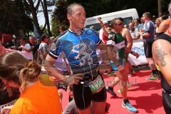 Triathlon Ingolstadt 2015 - Baggersee - Olympische Distanz, Ziel Einlauf, Emotion, Jubel Christian Rehberger