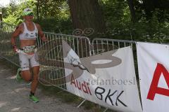 Triathlon Ingolstadt 2015 - Baggersee - Mittel Distanz - Damen Siegerin Yvonne van Vlerken Laufen
