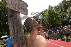 Triathlon Ingolstadt 2015 - Baggersee - Wechselzone Emotion, Zeit für Helden Durst