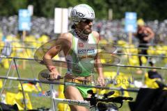 Triathlon Ingolstadt 2015 - Baggersee - Olympische Distanz, Radfahren, Wechselzone, Faris al Sultan