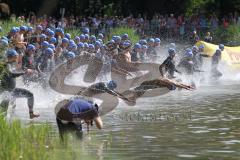 Triathlon Ingolstadt 2015 - Baggersee - Start zur Olympischen Distanz, Schwimmen