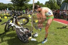 Triathlon Ingolstadt 2015 - Baggersee - Olympische Distanz, Radfahren, Wechselzone, Faris al Sultan