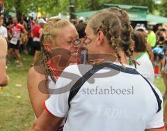 Triathlon Ingolstadt 2011 - Christian Brader mit Andrea. Gleiche Frisur, die Zöpfe hat sie sich und Christian gemacht