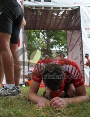 Triathlon Ingolstadt 2011 - Erschöpft im Ziel