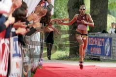 Triathlon Ingolstadt 2011 - Faris Al-Sultan als erster im Ziel