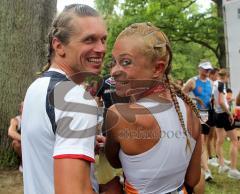 Triathlon Ingolstadt 2011 - Christian Brader mit Andrea. Gleiche Frisur, die Zöpfe hat sie sich und Christian gemacht
