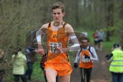 Neuburger Frühjahrswaldlauf 2013 - 7800 Meter - Lauf Cup - Der spätere Sieger Pirmin Frey vor Miguel Lenz, Beide MTV Ingolstadt