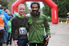 Zucheriger Waldlauf - 9000 Meter - Herren und Damen - Die Sieger, links Maria Paulig und rechts Miguel Lenz