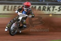 Speedway - Vierländer Vergleichskampf in Neustadt/Donau - Roter Helm Martin Smolinski - Foto: Jürgen Meyer
