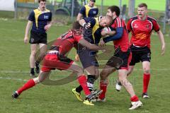 Rugby - Ingolstadt Baboons - Bamberg - Oliver Barth rechts am Ball rot Baboons Ingolstadt - Niklas Kaltenbeck ganz rechts aussen rot Baboons Ingolstadt - Simon Pietsch links #14 rot Baboons Ingolstadt - Foto: Jürgen Meyer