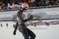 68. Vierschanzentournee 2019/2020 - Oberstdorf Auftaktspringen - Zweiter Platz Karl Geiger GER Jubel Finale